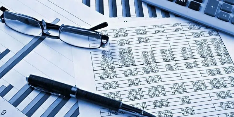 Factors of a press release about a misrepresented financial scandal